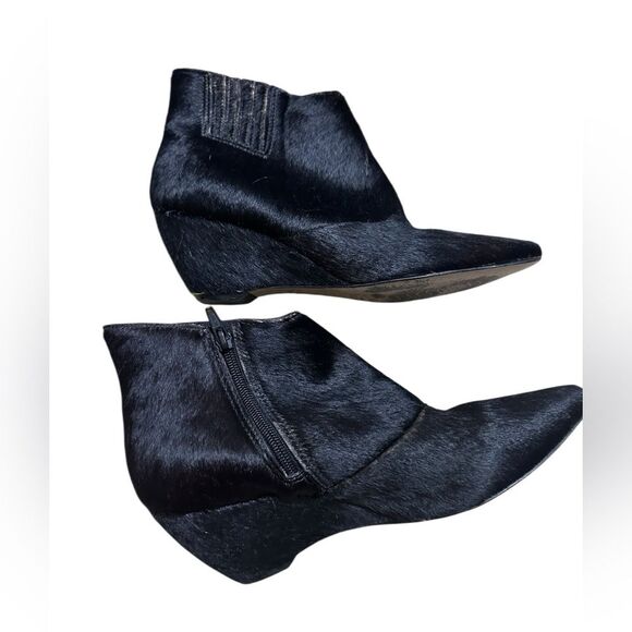 Matisse Black Nugent Calf Hair Ankle wedge Booties - 9 - Picture 7 of 9